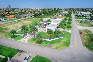 13052 NW 102nd Ave, Hialeah Gardens, FL 33018 - Photo 56