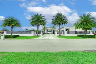 13052 NW 102nd Ave, Hialeah Gardens, FL 33018 - Photo 2
