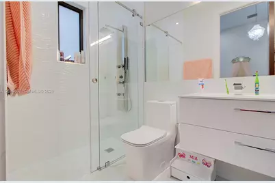 13052 NW 102nd Ave, Hialeah Gardens, FL 33018 - Photo 34