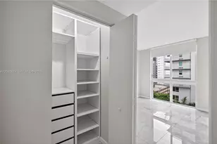 1010 SW 2nd Ave, Miami, FL 33130 - Photo 12