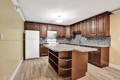 4114 NW 88th Ave #102, Coral Springs, FL 33065 - Photo 1