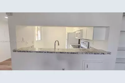 3204 Glenmoor Dr #3204, West Palm Beach, FL 33409 - Photo 10