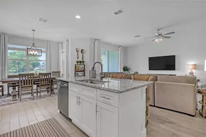 440 SW Undallo Rd, Port Saint Lucie, FL 34953 - Photo 12