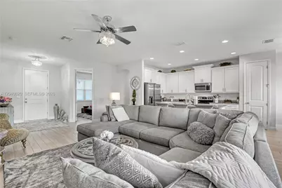440 SW Undallo Rd, Port Saint Lucie, FL 34953 - Photo 8
