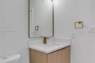 337 W 28th St, Miami Beach, FL 33140 - Photo 24