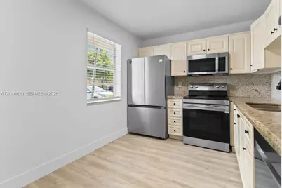 414 SE 10th St #108, Dania Beach, FL 33004 - Photo 6