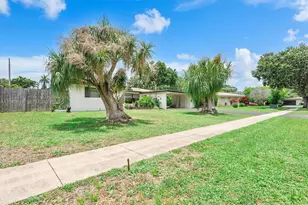 885 Azalea Ct, Plantation, FL 33317 - Photo 4