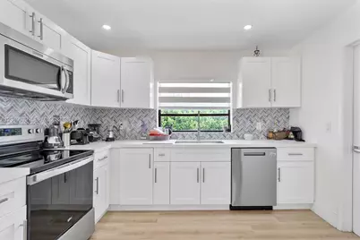 885 Azalea Ct, Plantation, FL 33317 - Photo 26