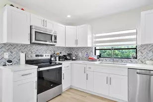 885 Azalea Ct, Plantation, FL 33317 - Photo 24