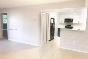 14971 SW 82nd Ln, Miami, FL 33193 - Photo 2