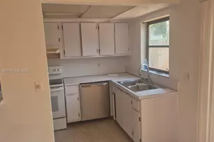 8617 NW 35th St, Coral Springs, FL 33065 - Photo 2