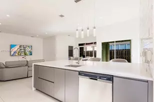 21475 SW 90th Pl, Cutler Bay, FL 33189 - Photo 10