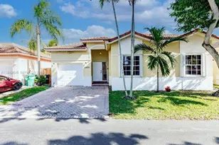 21475 SW 90th Pl, Cutler Bay, FL 33189 - Photo 2