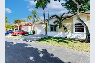 21475 SW 90th Pl, Cutler Bay, FL 33189 - Photo 4