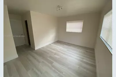 1939 Jefferson St #102, Hollywood, FL 33020 - Photo 10