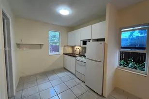 820 SW 31st Ave, Miami, FL 33135 - Photo 4