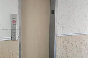 5625 W 20th Ave, Hialeah, FL 33012 - Photo 24