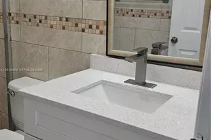 5625 W 20th Ave, Hialeah, FL 33012 - Photo 16