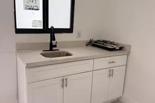 860 NW 171st St, Miami Gardens, FL 33169 - Photo 4