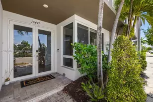 10471 NW 66th St, Doral, FL 33178 - Photo 2