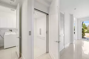 10471 NW 66th St, Doral, FL 33178 - Photo 12
