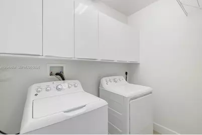 10471 NW 66th St, Doral, FL 33178 - Photo 36