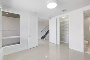 10471 NW 66th St, Doral, FL 33178 - Photo 10
