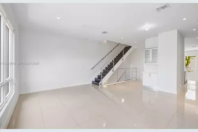 10471 NW 66th St, Doral, FL 33178 - Photo 16