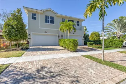1031 NE 13th Ave #1031, Fort Lauderdale, FL 33304 - Photo 2