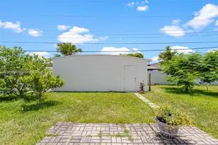 7701 W 16th Ct, Hialeah, FL 33014 - Photo 40