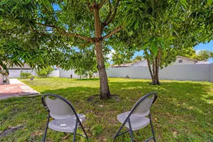 7701 W 16th Ct, Hialeah, FL 33014 - Photo 30