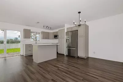 2123 SW 87th Ter, Miramar, FL 33025 - Photo 6