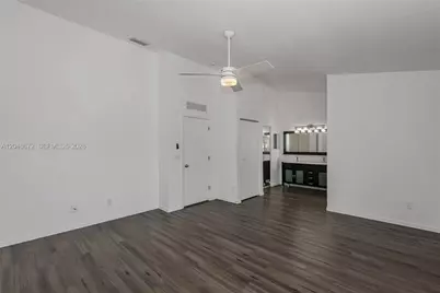 2123 SW 87th Ter, Miramar, FL 33025 - Photo 16