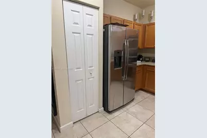8929 W 35th Way, Hialeah, FL 33018 - Photo 4