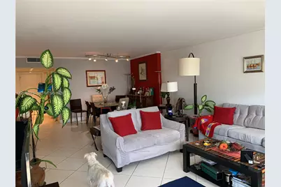 5700 Collins Ave #12N, Miami Beach, FL 33140 - Photo 4