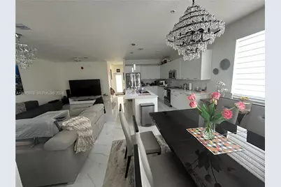 8001 NW 41st St #F-113, Doral, FL 33166 - Photo 2