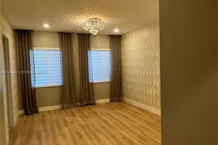 10421 NW 66th St, Doral, FL 33178 - Photo 16