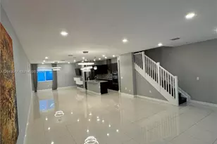 10421 NW 66th St, Doral, FL 33178 - Photo 4