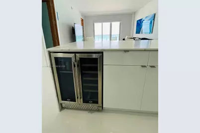 5701 Collins Ave #PH08, Miami Beach, FL 33140 - Photo 10