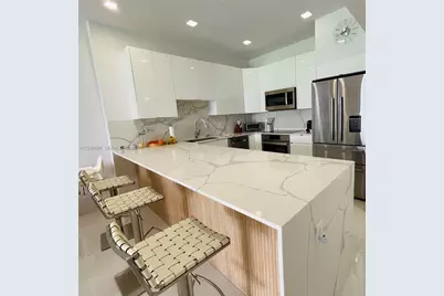 5701 Collins Ave #PH08, Miami Beach, FL 33140 - Photo 8
