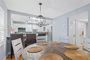 2424 NE 9th St, Fort Lauderdale, FL 33304 - Photo 6