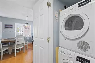 2424 NE 9th St, Fort Lauderdale, FL 33304 - Photo 24