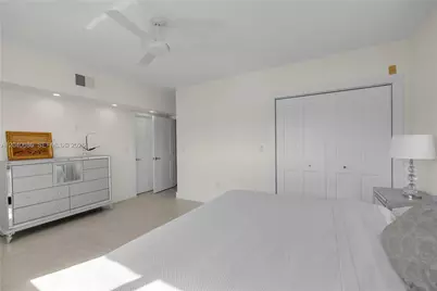 462 Golden Isles Dr #211, Hallandale Beach, FL 33009 - Photo 16