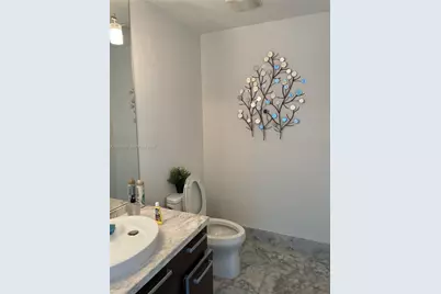 253 NE 2nd St #632, Miami, FL 33132 - Photo 8