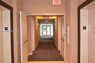 253 NE 2nd St, Miami, FL 33132 - Photo 20