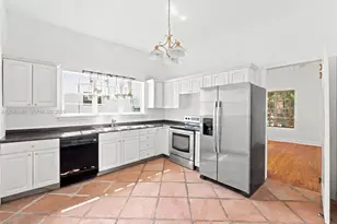 160 NE 44th St, Miami, FL 33137 - Photo 18