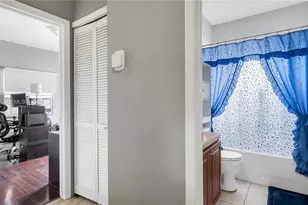 18815 NW 37th Ave, Miami Gardens, FL 33056 - Photo 22