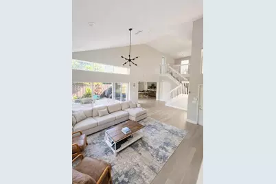 1125 Butternut Ln, Hollywood, FL 33019 - Photo 2