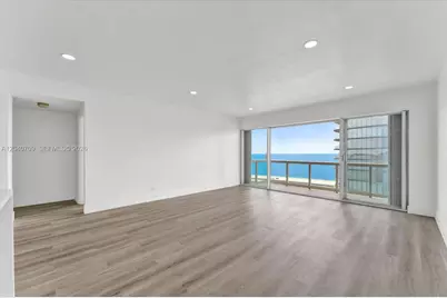 2451 Brickell Ave #14C, Miami, FL 33129 - Photo 14