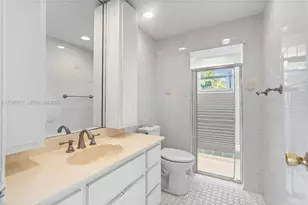 491 W 35th Pl, Hialeah, FL 33012 - Photo 40